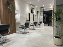 【たまプラーザで予約が取りにくい人気サロンOVERTURE】ショートやボブが得意　オーガニックカラーも充実