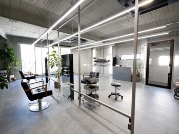 ノーウェイ(NOWAY)の写真/"Direct"からメンズサロン"NOWAY"がオープン★こだわりの上質空間でリラックスしてお過ごしください♪