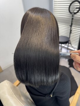 アリアバイエクラート 新宿南口店(ARiA by ECLART) 極潤★髪質改善縮毛矯正