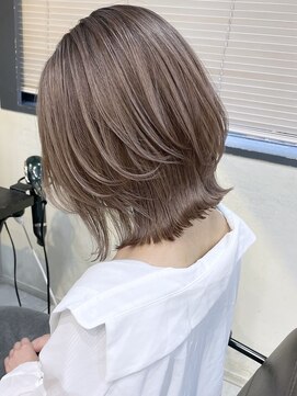 トルネード(TORNADO) レイヤーボブ ベージュブラウン ココアベージュA0 外ハネA0220