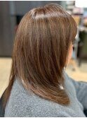 ミセス セミロング×レイヤー 顔周りレイヤー 大人ベージュ