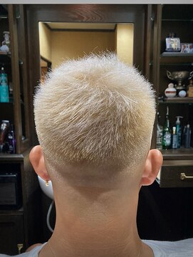 ヒロギンザバーバーショップ 大宮店(HIRO GINZA BARBER SHOP) シルバーカラー　ホワイトカラー　メンズ　大宮