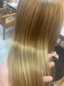 リサリサ(LISA LISA) ACIDストレートの艶