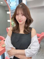 ボタン シブヤ(VOTAN SHIBUYA)&nbsp;韓国ヘア/顔まわりカット/くびれヘア/前髪あり/グレージュカラー