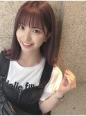 切りっぱなしミディアムヘア　ピンクブラウン　前髪