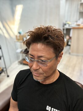 ヘア ファミーユ(hair famille f) スパイキーショート