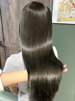 ソピ バイ インビテーション(sopi by invitation) オリーブグレージュ/オリーブカラーrina