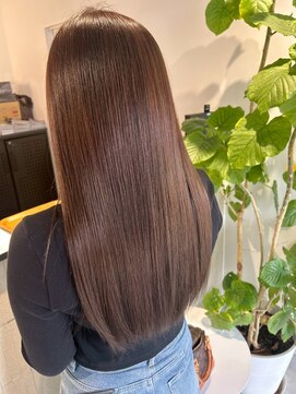 ギネス(Giness) 大人の美髪ロングスタイル