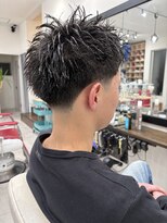 キューカンバー(CUCUMBER)&nbsp;テーパーフェード　スパイキーショート