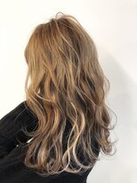 バズ ビー(BUZZ Bee)&nbsp;ミルクティーベージュ☆【梅田】