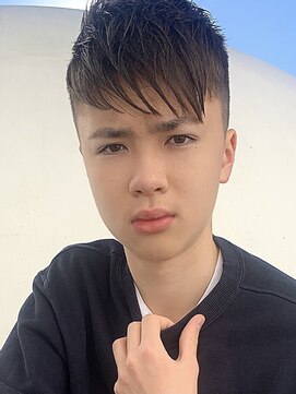 トリコ ショップアンドヘアサロン(tricot shop hair salon) スキンフェード/20代30代【表参道ヘッドスパ】