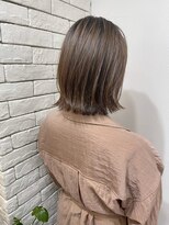 伸ばしかけな方におすすめ！外ハネボブスタイル