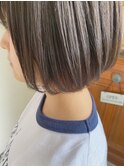 フラットミニボブ☆イヤリングカラーでアクセント♪