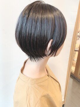 ステアケース 武蔵小杉店(stair:case) 黒髪大人耳かけショートボブ前髪あり