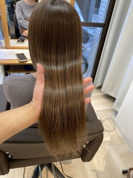 クープ(Coup) つい触れてしまう さら艶髪質改善トリートメントカラー