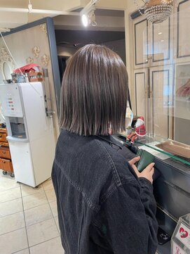 キャンバス バイ ネオリーブ 横浜西口(Canvas by neo.) 切りっぱなしボブ/ラインボブ/アッシュベージュ/sn