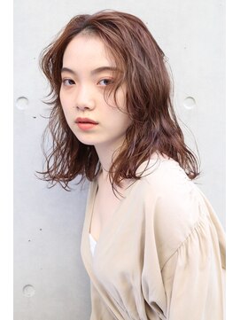 スペシウムバイアンバースデー(spacium by UNBIRTHDAY) ゆるウェーブ/ほつれウェーブ