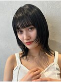 顔周りレイヤーカットくびれヘアミルクティーベージュカラー