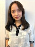 センターパート オリーブベージュ ブリーチなしカラー 内巻き