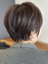 ビューエヒメ(VIEW EHIME)&nbsp;小顔カットショートボブ大人可愛いアッシュオリーブ