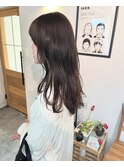 オリーブグレージュ