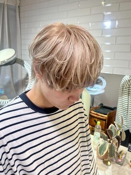 キャンバス バイ ネオリーブ 横浜西口(Canvas by neo.) メンズハイトーン　ブリーチ　ベージュ　横浜