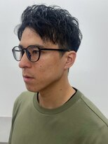 ラギッド 大野城店(RUGGED)&nbsp;束感ショート ツーブロック ナチュラルパーマ 黒髪 ビジネス