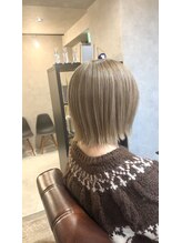 ロム(ROM)&nbsp;ホワイトベージュボブ