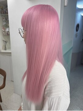 ピンクカラー/ブリーチカラー/ウルフカット/レイヤーカット