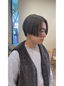 シフト(SHEEFT) 前髪が自然に馴染むメンズショートの上品で爽やかな質感