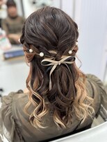 アールグランデ 静岡店(R GRANDE)&nbsp;編み込みハーフアップ