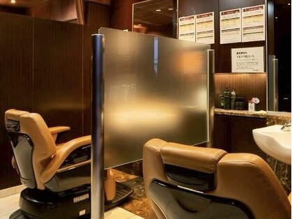 ヘアーモードキクチ 神田日銀通り店の写真