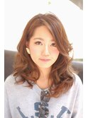 ミックスカラーのセミロングレイヤー