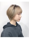 ハイトーン×丸みショート