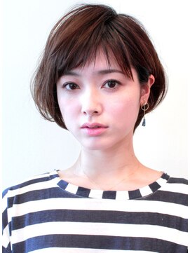 アルボーテルジェ(Art BeAute' ROUGET) 大人のふんわりひし形ショートボブ/前髪あり30代40代50代60代