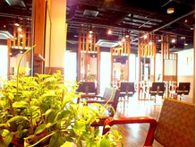 男女年齢問わず幅広いお客様から愛されてるサロン