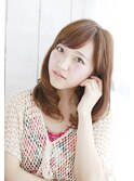 内巻きナチュラルヘアースタイル