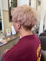 コア フィール ア デイ(COIFFURE A DAY)&nbsp;ツーブロショート パーマスタイル ミルクティーベージュ
