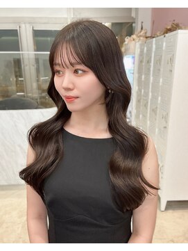 クム(kumu) レイヤーカット/前髪カット/顔周りカット/シースルー/名古屋/栄