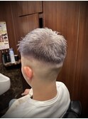 シルバーカラー　スキンフェード　メンズショート　池袋