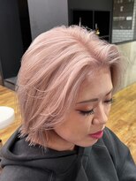 エリマ 横浜西口(elima) 垢抜けた印象を与える、ホワイトカラー×レイヤーカット