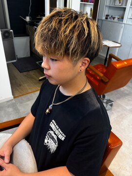 アムレヘアー(amule hair) 【amule hair】メッシュ風金髪ショートマッシュ/10代/20代