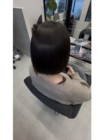 エン 久安(en.)&nbsp;ヘイリーボブ×チャコールグレー｜30代40代に人気上質艶スタイル