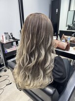 パヌポン(PANUPON)&nbsp;ダブルカラーベージュバレイヤージュケアブリーチハイライト