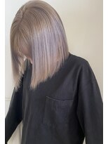 レフ(LEF)&nbsp;グレー／ホワイトカラー／ハイトーン