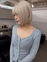 ミル 心斎橋(MIL) ハイトーンミルクティーベージュ/切りっぱなしボブ【心斎橋】