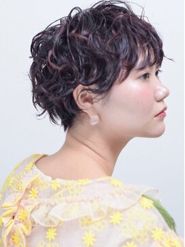 ヒアカアヴェダ 天神VIORO (Heaka AVEDA) ショートパーマヘア【20代/30代/40代/髪質改善】