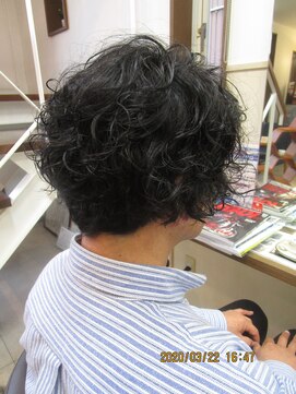 コアフィールフィス(COIFFURE fils) 手ぐしでくしゃっと完成ふわふわパーマ