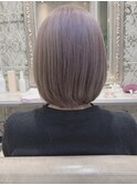 ホワイトラベージュ×スリークボブ　＊＊
