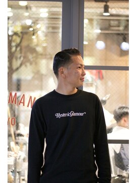 キングスマン トーキョー 国分寺(KINGSMAN TOKYO) アップバング/ツーブロック/スキンフェード[国分寺/国分寺駅]